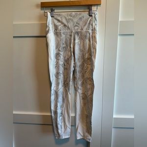 White camo never worn lululemon yoga pants.